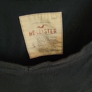 Hollister v-neck